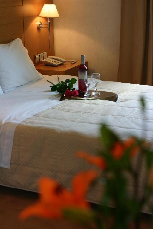 Deves Hotel Nafplio Ruang foto